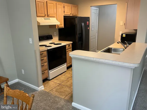 23140 Cobblestone Ln APT 311, California, MD 20619