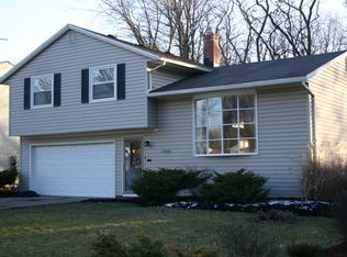 24400 Ridgeline Dr, Bedford Heights, OH