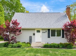2253 Bristol Rd, Columbus, OH 43221