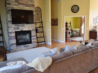 103 Manley Ln, Cottage Grove, WI 53527