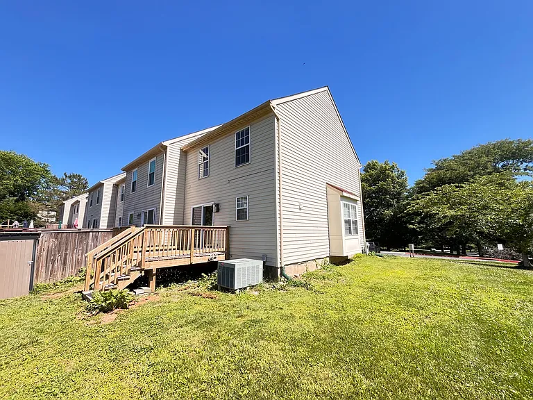 3301 Betterton Cir — Photo 23