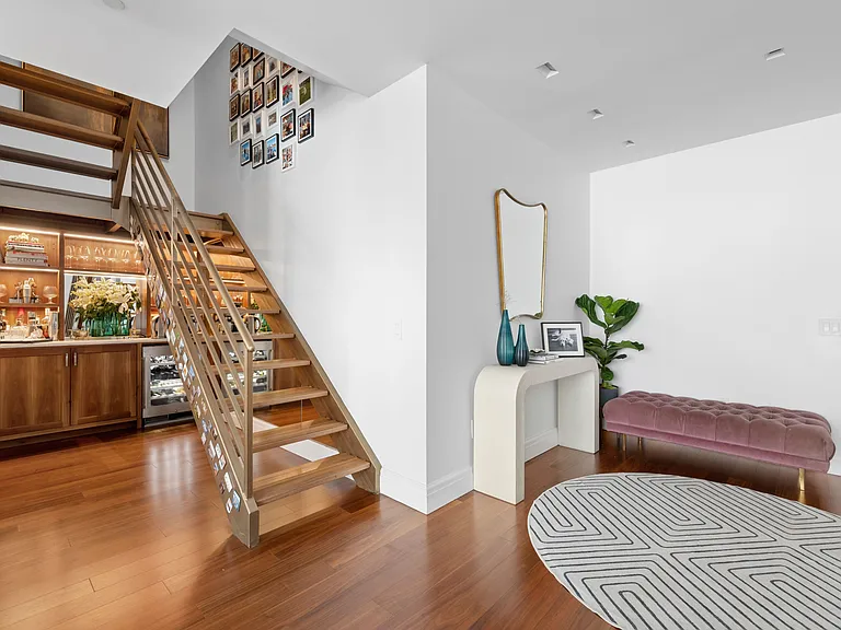 555 W 59th St #Townhouse 3C — Photo 6
