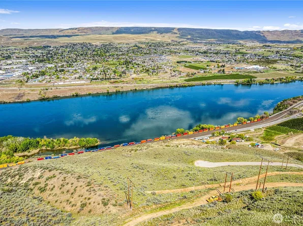 1501 Malaga Alcoa Highway Lot D, Wenatchee, WA 98801
