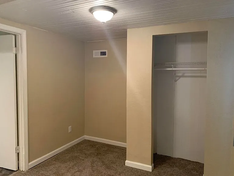 1444 N Sherman Ave — Photo 26