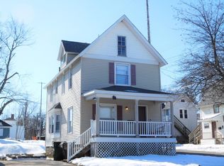 111 Moores River Dr, Lansing, MI