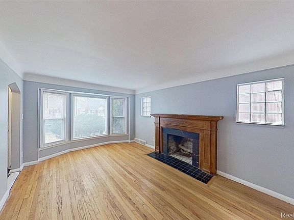 2nd image of 18665 Birwood St