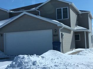 3501 McLaughlin Dr, Lincoln, NE 68516