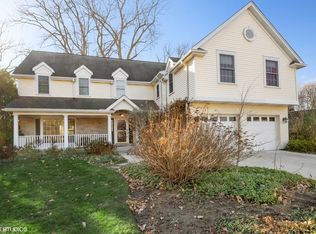 1520 Sequoia Trl, Glenview, IL 60025