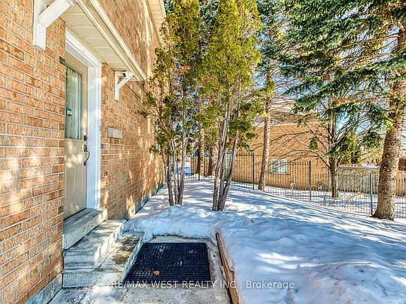 5th image of 99 Bristol Rd E #153
