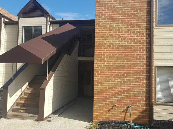 207 Manor Dr, Forest, VA 24551