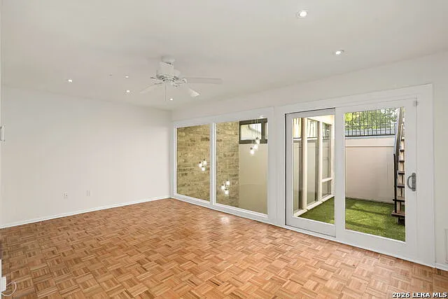 205 Chichester Pl #16 — Photo 33
