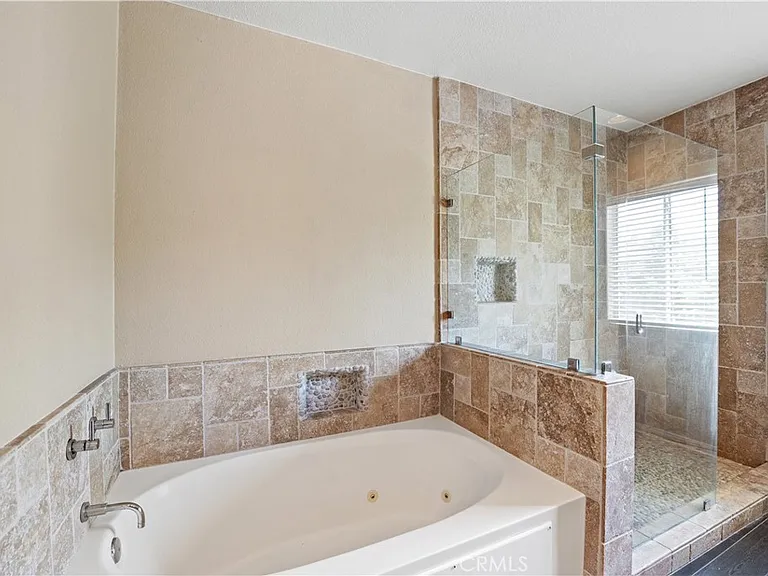 4313 Van Nuys Blvd #203 — Photo 25
