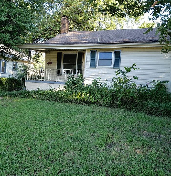 2nd image of 317 E Quincy St