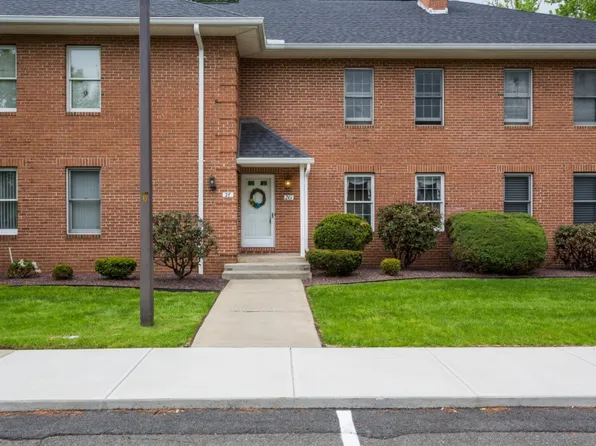 2 Castle Hill Rd #G, Agawam, MA 01001