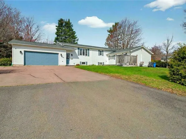 464 Eunice Ave #462, Dieppe, NB E1A 5V7