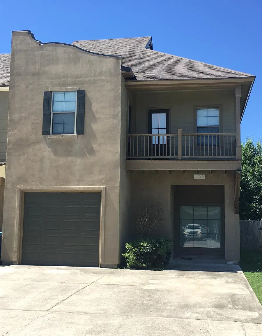 109 Bandera Drive — Photo 1