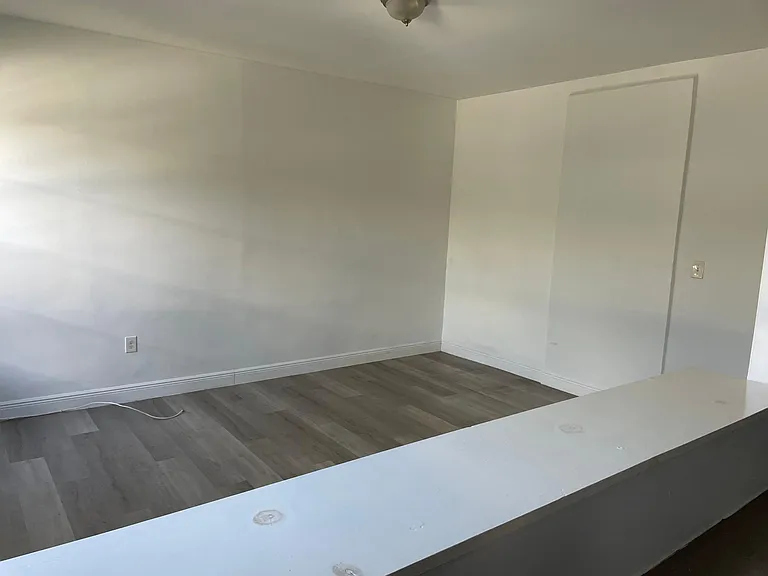 7149 Bay Dr #10 — Photo 3