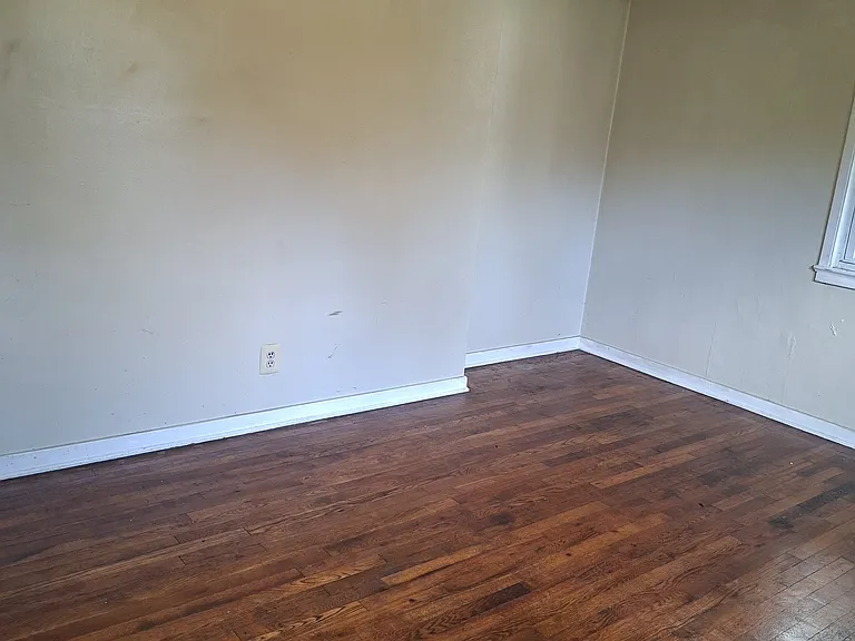 97 Elmhurst St — Photo 3