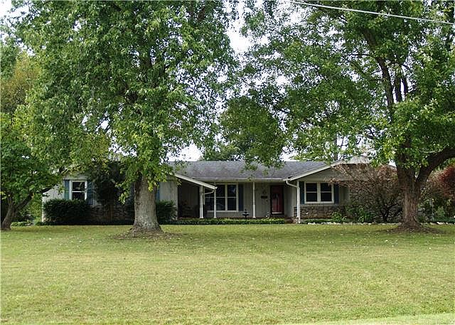 1st image of 124 Lee Etta Dr