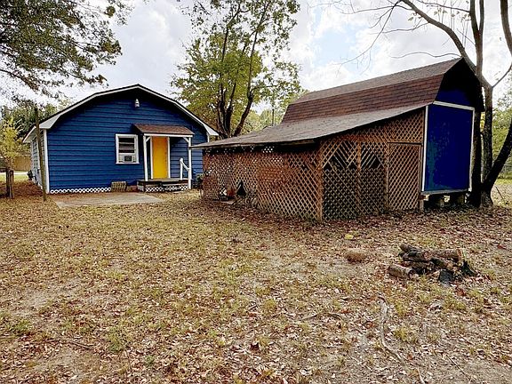 4th image of 202 Conella St