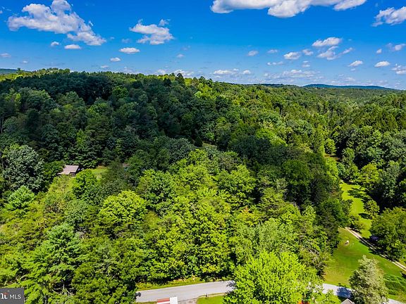 2nd image of 108 Dark Hollow Rd