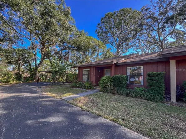 1328 Banchory Ln, Sarasota, FL 34237