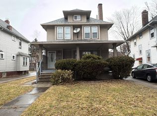 15401 Grovewood Ave, Cleveland, OH 44110