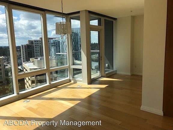 5th image of 10700 NE 4th St Unit 1712