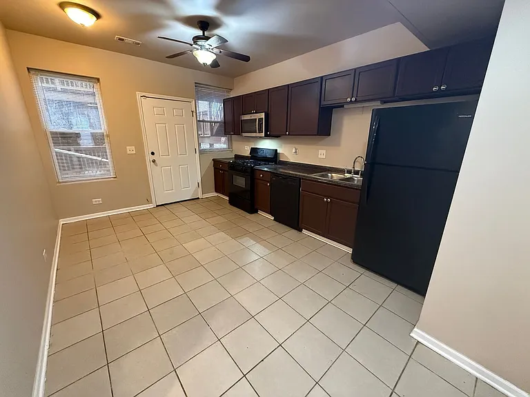 7800 S Marshfield Ave #1 — Photo 8