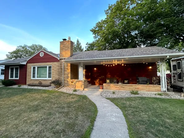 604 N 7th St, Montevideo, MN 56265
