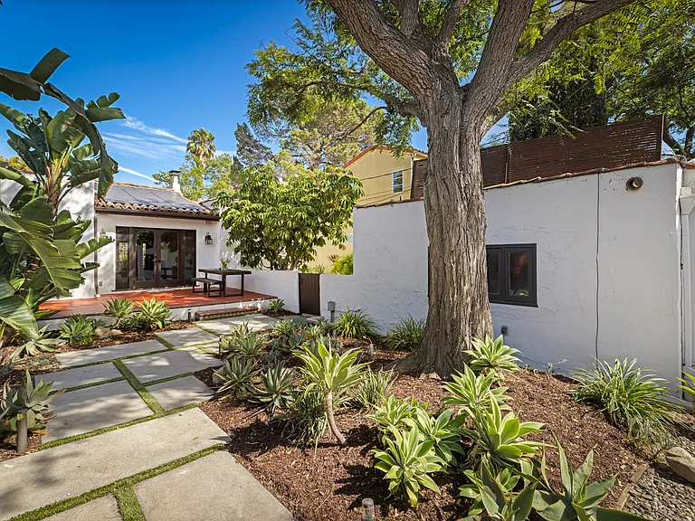 1169 S Sierra Bonita Ave — Photo 45
