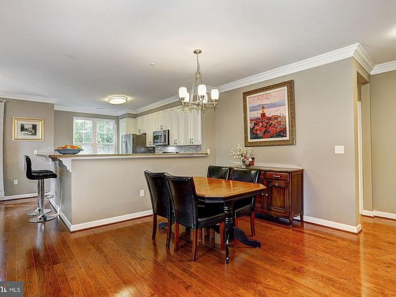 4th image of 13 Clay Lodge Ln Unit 202
