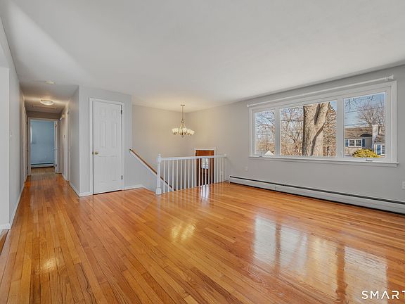 3rd image of 3 Springdale Road