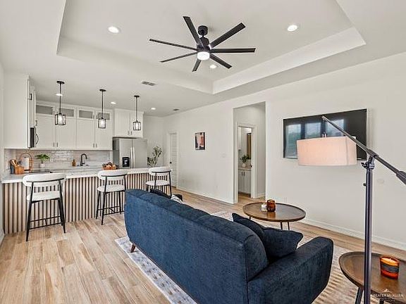 4th image of 2600 Bald Cypress Dr