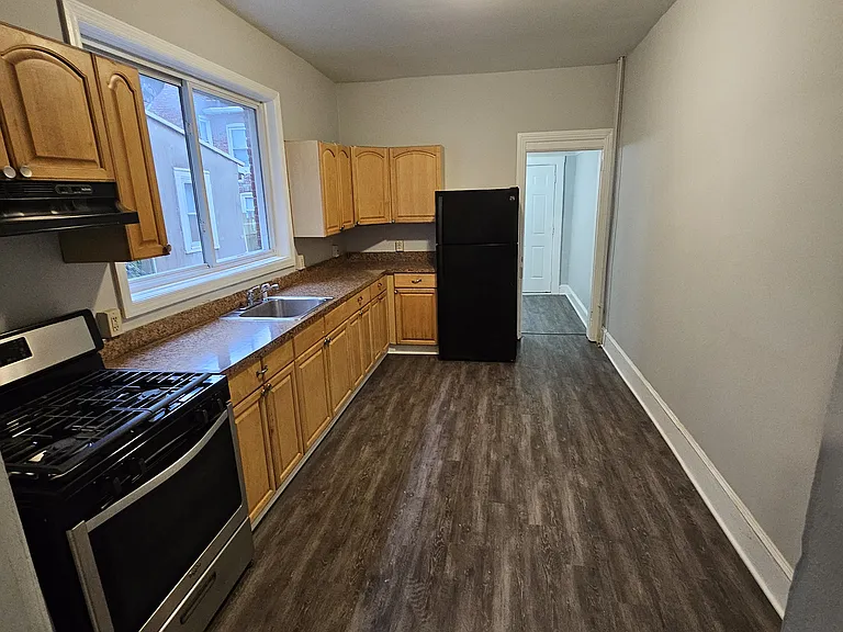 61 Hudson St — Photo 2