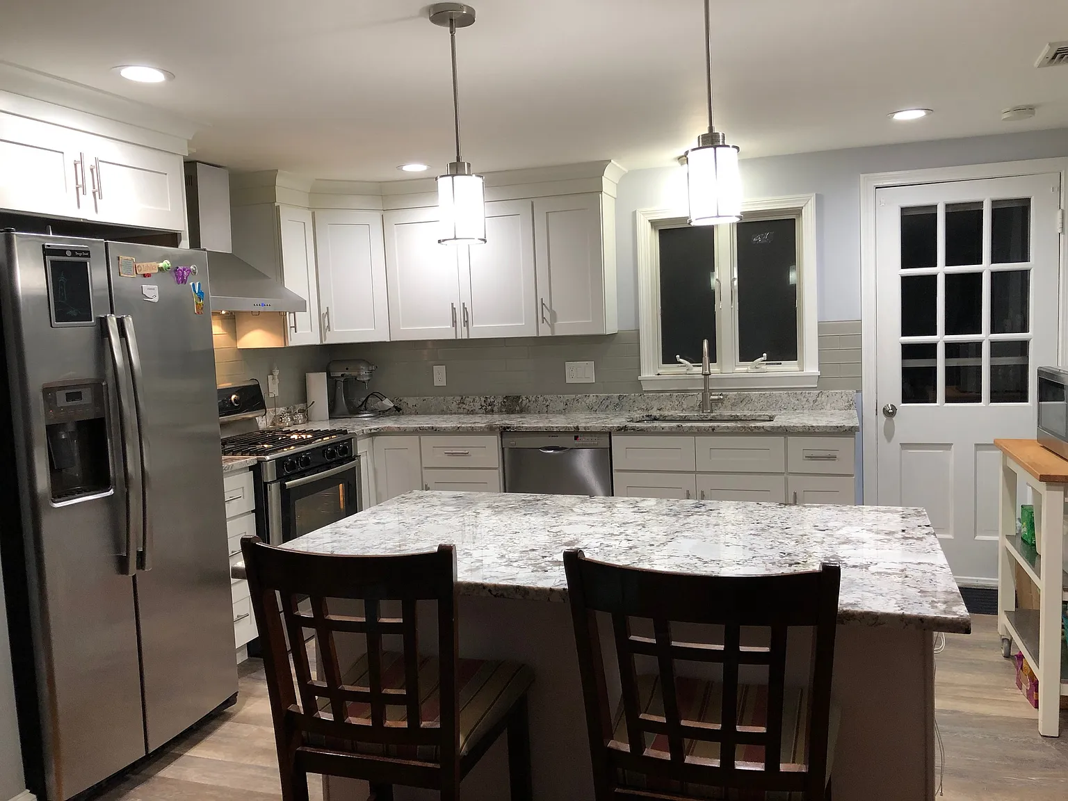 2 bed, 987 sqft, $3,600 — Photo 4