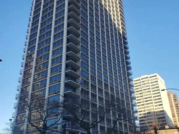 88 W Schiller St #2305L, Chicago, IL 60610