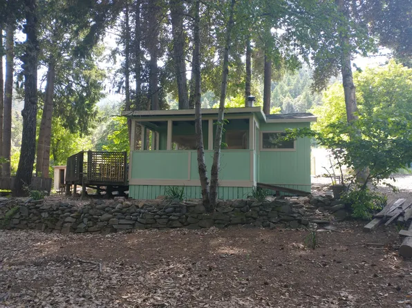 60 Harnden Ln, Willow Creek, CA 95573