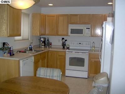 5th image of 430 Lilac Ave