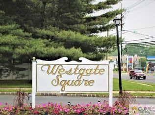 502 Westgate Dr, Edison, NJ 08820