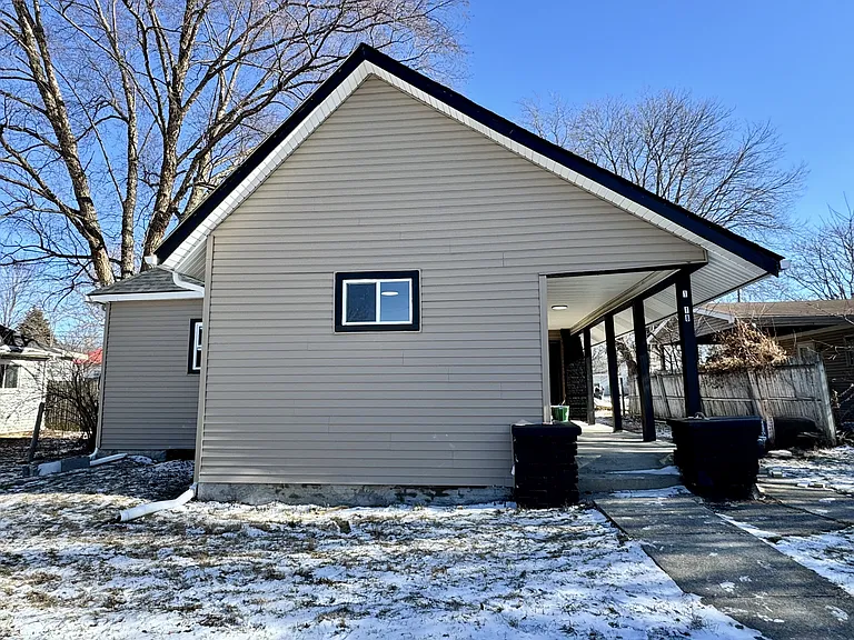 1718 N Lafountain St #2 — Photo 11