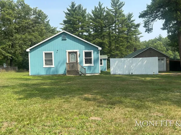 6478 Holton Duck Lake Rd, Holton, MI 49425