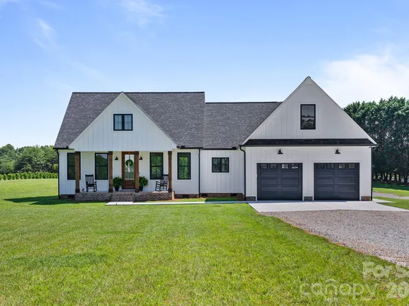 5785 W State Highway 10, Hickory, NC 28602
