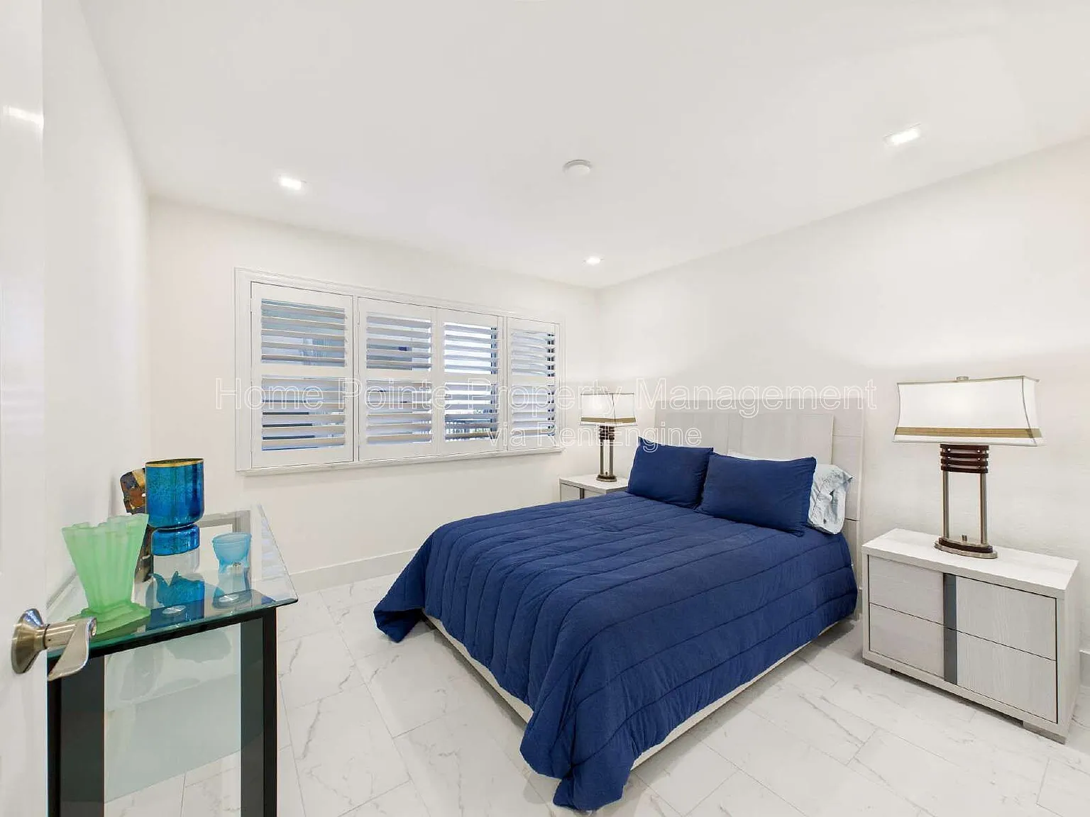 2 bed, 2.0 bath, 1089 sqft, $3,295 — Photo 4