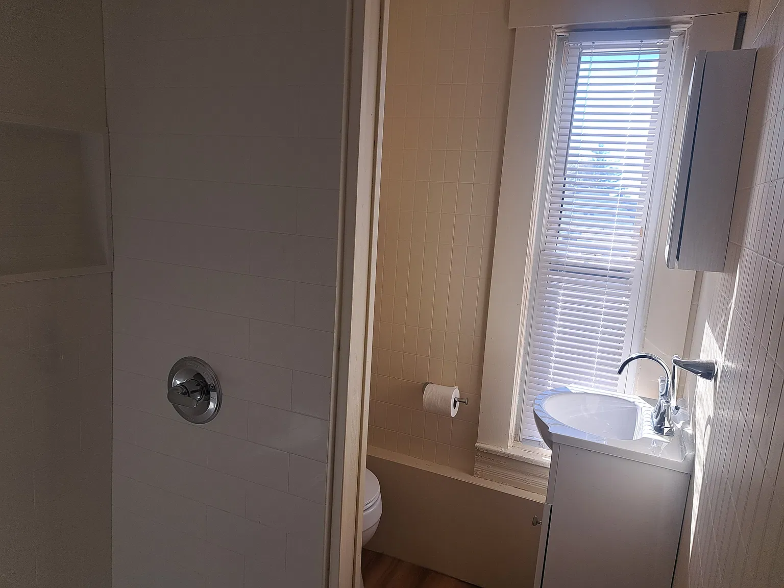 2 bed, $900 — Photo 4