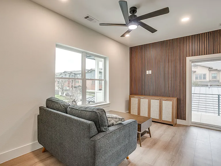 2705 Gordon Ave — Photo 23
