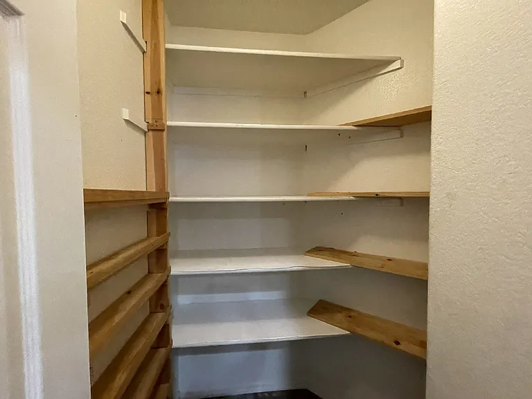 3622 Terra Loma Dr — Photo 10