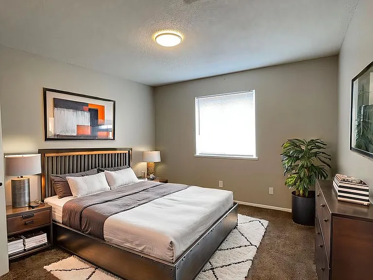 918-922 Teal Ct. — Photo 24
