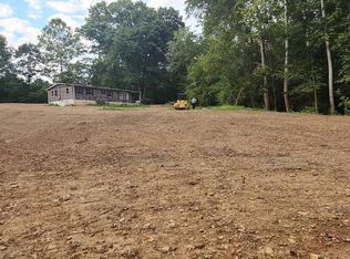 538 Old Furnace Rd, Fombell, PA 16123