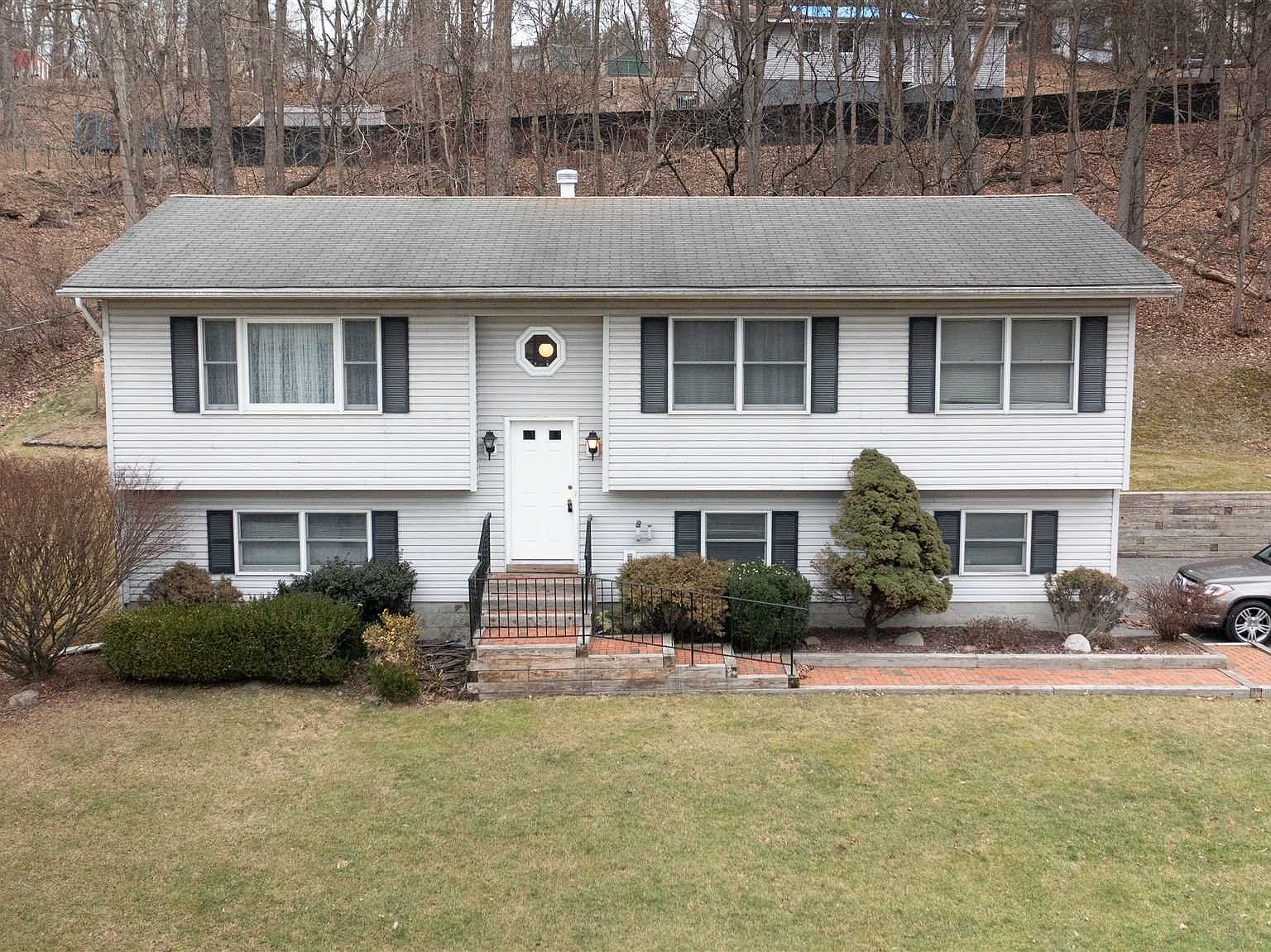 458 Sheafe Rd, Wappingers Falls, NY 12590 Zillow